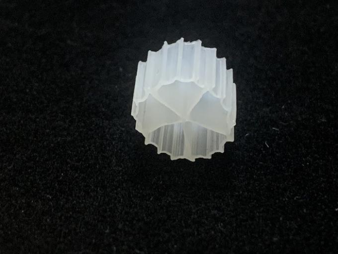 meios de filtro de flutuação Koi Pond Aquarium do grânulo de 25X4 milímetro K5 0